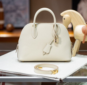 Sac Boston minimaliste en cuir véritable pour femmes, grande capacité, sac à bandoulière, sac à main en cuir de vachette - Product Image 1