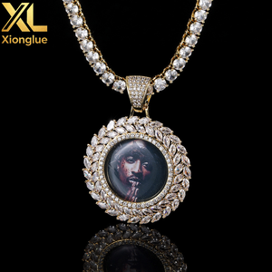 Collier pendentif personnalisé avec cadre médaillon pour photo, serti de zircons, pour femme - Product Image 6