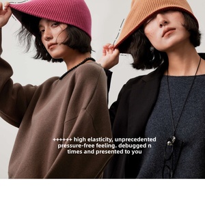 Gorro Reversible de Lana Merino 100% Premium, Tejido Jacquard Grueso, Diseño de Bloques de Color, Borde Enrollable, Unisex, para Invierno - Product Image 6