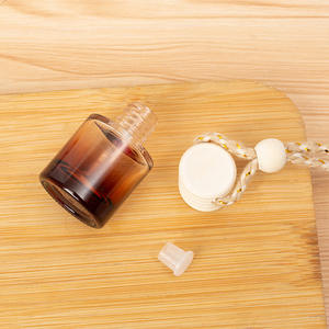 Frascos de Aroma Coloridos Redondos de 8ml para Carro, Perfume de Carro, Desodorizante de Ar, Frasco de Vidro com Tampa de Madeira à Venda - Product Image 3