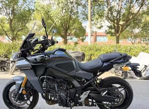 <span class=keywords><strong>Yamaha</strong></span> Tracer 9 GT+ - Moto sportive de tourisme 900cc avec ABS intégré au radar - Product Image 3