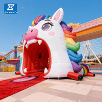 Arches gonflables d'animaux de dessins animés personnalisés créatifs colorés géants gonflables grande bouche entrée de chevaux pour l'entrée d'événements
