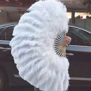 Abanico Plegable de Plumas de Avestruz Hecho a Mano, Económico, Grande, 75 cm x 110 cm, para Bodas/Baile - Product Image 3