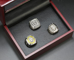 San Francisco <span class=keywords><strong>Giants</strong></span> 2010 2012 2014 MLB Baseball Kampioenschap Mode Ringen Vier Titoelen Stijl Gemaakt van Legering Princess Cut Yue - Product Image 2