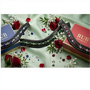 Diadema Ecuestre Curva Premium Rub International con Pedrería, Cristales Esmeralda Hechos a Mano, Cuero Acolchado, Cómoda, con Logotipo Personalizado - Product Image 1