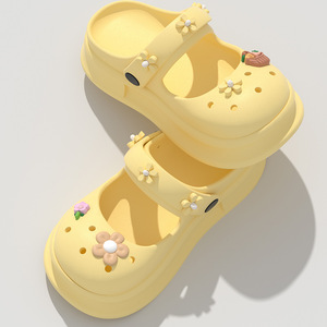 Sandalias Perforadas Florales Rosas para Mujer, Suela Suave, Pantuflas de Verano para Interiores, Cómodas y Antideslizantes para el Hogar - Product Image 3