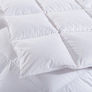 Ensembles de <span class=keywords><strong>couette</strong></span> de chambre à coucher <span class=keywords><strong>Couette</strong></span> en plumes d'oie blanche de luxe <span class=keywords><strong>Couette</strong></span> en <span class=keywords><strong>duvet</strong></span> de remplissage - Product Image 6