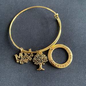 Bracelets extensibles avec lettres d'inspiration 2021, <span class=keywords><strong>maman</strong></span>, <span class=keywords><strong>papa</strong></span>, bracelet MOM, cadeaux pour la fête des mères, bracelets avec breloques personnalisés - Product Image 6