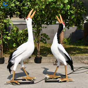CCAA02 Simulation réaliste d'animal animatronique grandeur nature <span class=keywords><strong>Grue</strong></span> à couronne rouge modèle pour parc - Product Image 1