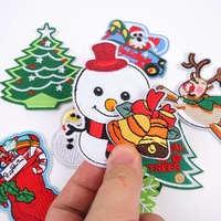 Étiquettes brodées, patchs personnalisés d'usine, broderie de logo mignon, patchs de Noël thermocollants