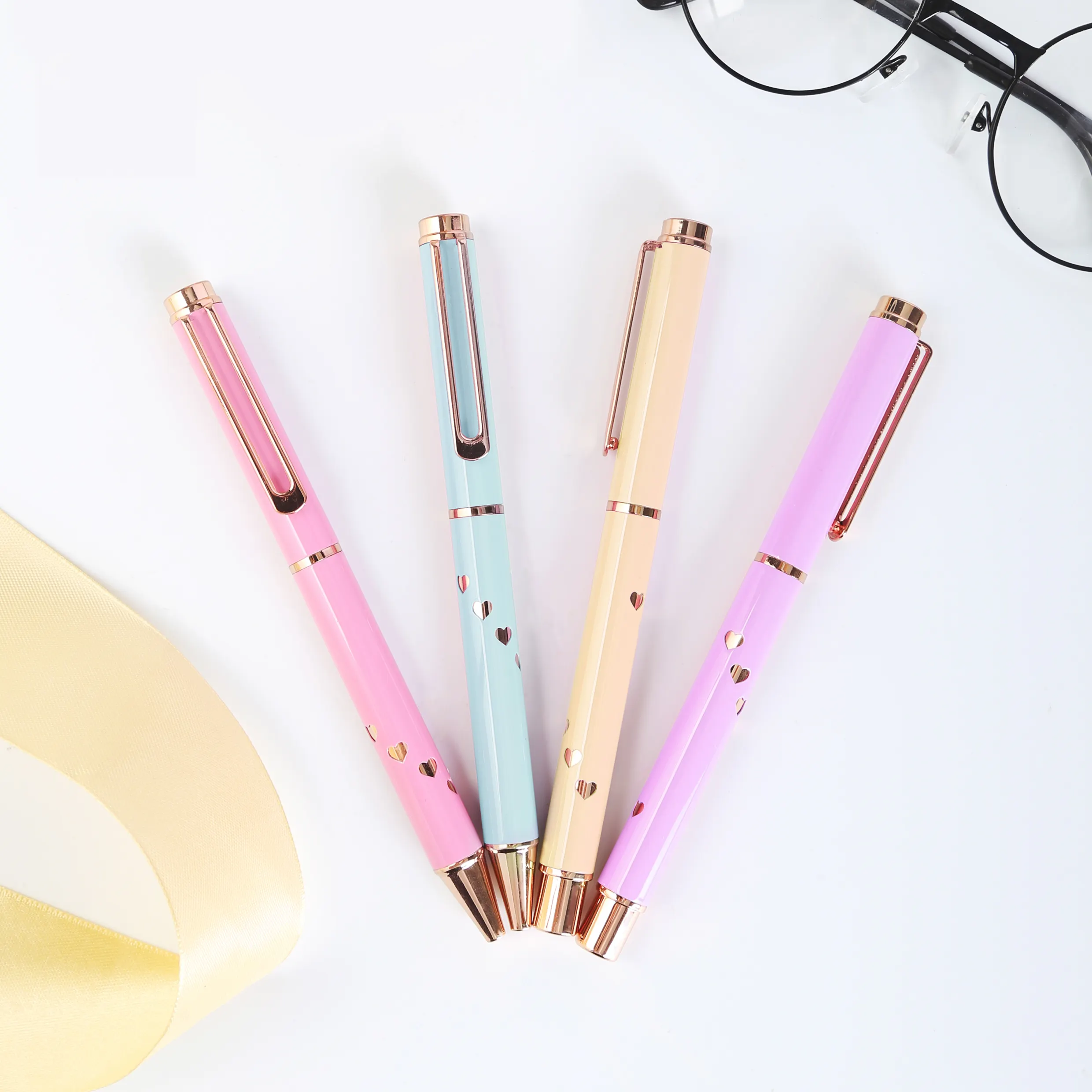 TTX neue hohle Herz Design Luxus exquisite Farbe Metallstift Stylo klassischen Stift halter benutzer definierte geschnitzte Logo personal isierte Stift