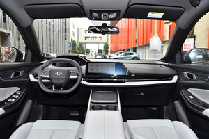 Changan Qiyuan Q05 1.5 CVT Ibrido Plug-in 2025 <span class=keywords><strong>Auto</strong></span> Usata di <span class=keywords><strong>Seconda</strong></span> <span class=keywords><strong>Mano</strong></span> SUV 5 Porte 5 Posti Economico - Product Image 3
