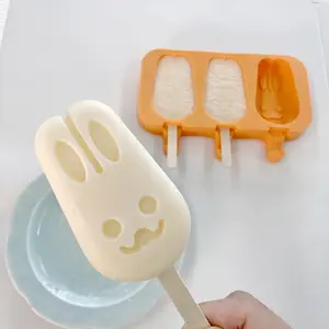 J7-04DIY outils de machine à glaçons sans BPA de qualité alimentaire dessin animé lapin glaçon Pop plateau Silicone Popsicle moule à crème glacée pour les enfants avec couvercle