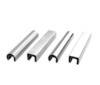 Tube fendu en acier inoxydable comme rampe supérieure pour balustrade en verre