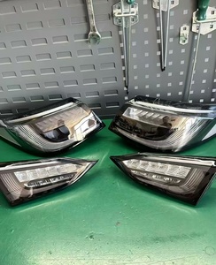 Personnalisation pour Infiniti Q50 18-23 Venom clair feu arrière rouge jaune clignotant pour l'asie - Product Image 4