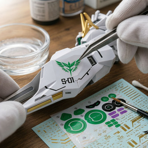 Autocollants aquatiques personnalisés compatibles avec <span class=keywords><strong>MG</strong></span> 1/100 <span class=keywords><strong>Nu</strong></span> Gundam Ver.Ka - Marquages et étiquettes d'avertissement de remplacement verts - Product Image 2