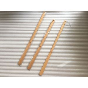 Chausse-pied en bois massif 75 cm en hêtre avec long manche pour un enfouissement facile des chaussures - Product Image 1