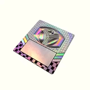 Etichette Adesive Olografiche 3D Personalizzate con QR Code e Numero Seriale per Flaconi da 10ml, Immagine Olografica in Rotolo - Product Image 3