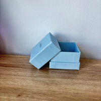 Scatola di Carta Blu Macaron Premium per Confezioni di Gioielli, Dove un Colore Delicato Simile al Cielo Etereo Definisce Ogni Dettaglio Prezioso
