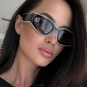 2025 New European American Fashion Simple Block Sunglasses UV400 Trendy Ins Outline Color Unisex Women's Versatile Lens - Product Image 3