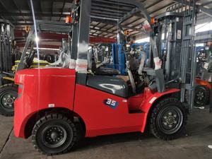 Carretilla elevadora diésel HSLLIFT 2025 Isuzu, capacidad de 3000KG, motor EPA Euro 5, emisiones de 4500mm, accesorio para carretilla elevadora con mástil de contenedor - Product Image 2