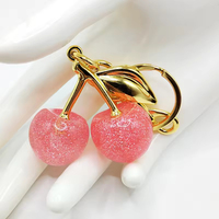 Meilleure Vente Exquise Breloque Pendentif Cerise en Cristal 3D Porte-clés Décoratif Durable Portable pour Sac à Main Sac à Bandoulière Haut de Gamme