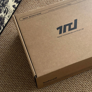 Boîte cadeau auto-montable en papier kraft écologique recyclable avec logo personnalisé, envois en carton ondulé imprimés UV pour <span class=keywords><strong>abonnement</strong></span> - Product Image 5