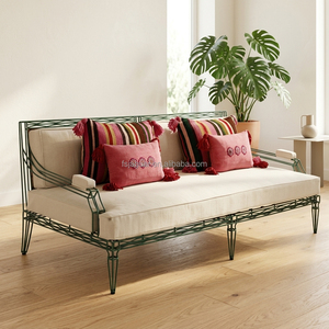 Conjunto de conversación vintage de hierro forjado con diseño de rejilla <span class=keywords><strong>esmeralda</strong></span>, cojines beige y almohadas decorativas con borlas, conjunto de salón para terraza acristalada, para casa de campo o villa en EE. UU. - Product Image 4