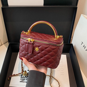 Borsa a tracolla tote da donna 2026, nuovo stile, ispirata a griglia di diamanti, con catena, dal tocco <span class=keywords><strong>e</strong></span> dal design di alta gamma - Product Image 4