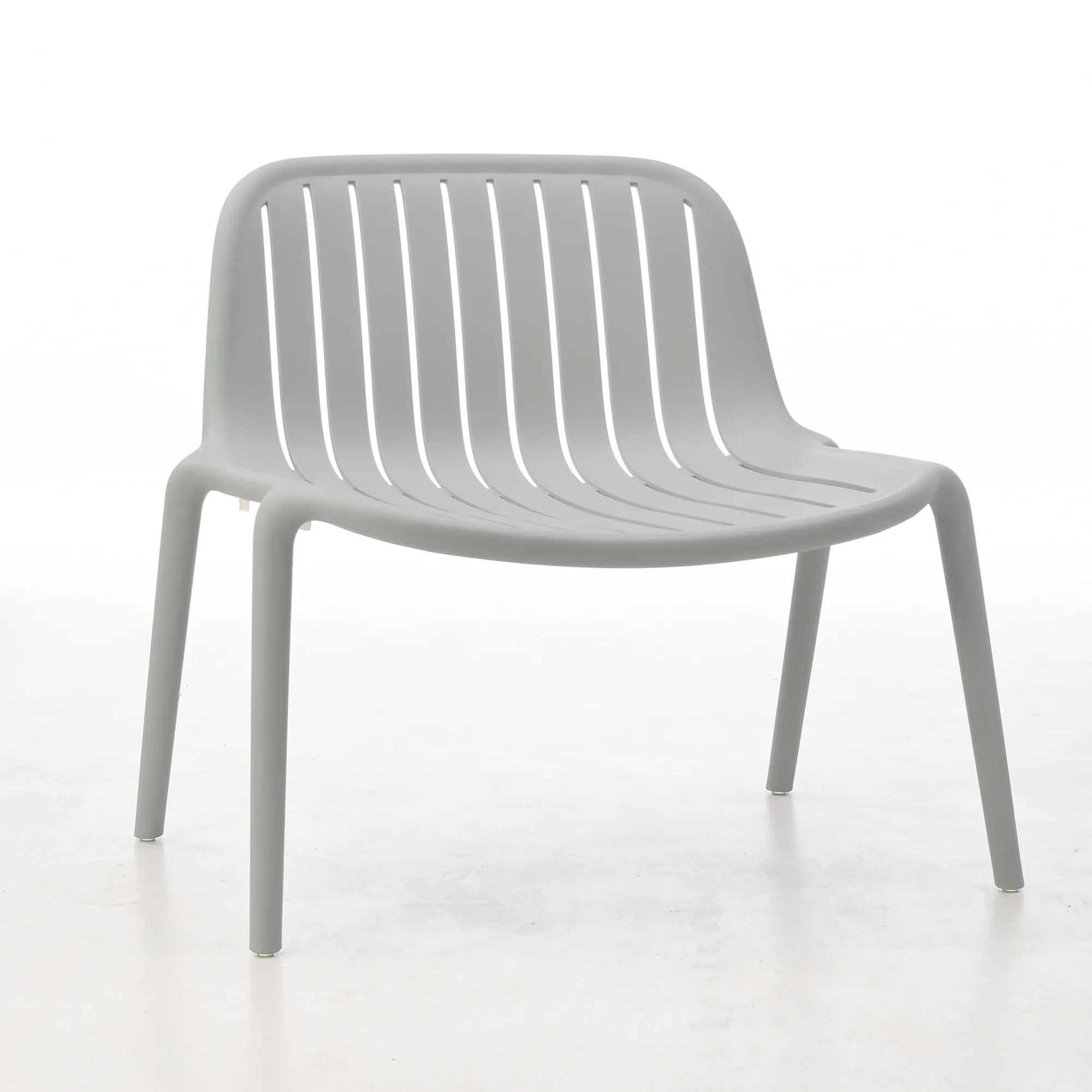 Moderne Kunststoff-Outdoor-Gartenthalle Gelegenheits-Designerstühle PP-Material