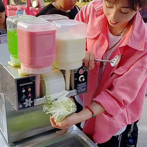 Machine à glace pilée commerciale coréenne Bingsu, broyeur de glace en flocons, machine à slush pour usage en magasin, pour glace à la crème comestible aux fruits et glace pilée en flocons - Product Image 1