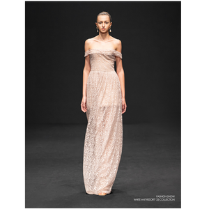 Robes pour femmes de haute qualité MAYA AURORA MAILLE ROBE RUCHÉE Élégante longue épaules dénudées A-ligne Robe pour femmes Vêtements de mode - Product Image 1