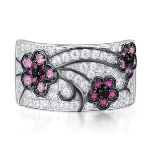 Anello da Donna T0660 in Oro Bianco con Diamanti e Fiori di Tormalina Rosa, Gioiello per Uso Quotidiano - Product Image 5