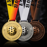 Medaille van gegoten zinklegering, holle balvorm, voor pickleball, met gegraveerde opdruk, op maat gemaakte prijs, hittetransfer-sleutelhanger voor regionale sportwedstrijden