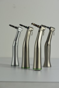 Micromotore Elettrico Meeteeth S20 per Impianti Dentali, Manipolo Contrangolare 20:1 con LED Ottico, 22000-27000 giri/min, Certificato CE - Product Image 4