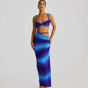 Nouvel ensemble tissé assorti pour femme, 2 pièces, tenue de vacances sexy, comprenant un débardeur court plissé <span class=keywords><strong>et</strong></span> une <span class=keywords><strong>jupe</strong></span> <span class=keywords><strong>longue</strong></span> taille haute froncée, couleur unie - Product Image 2