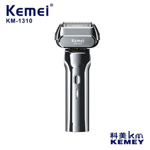 Afeitadora Eléctrica Kemei KM-1310 de Cuatro Cuchillas, Resistente al Agua IPX7, Cuerpo Metálico, Carga Tipo C, Para Hombres - Product Image 3