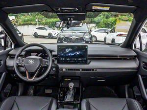 Exportación de Automóvil Toyota Frontlander a Gasolina, Modelo 2.0L 2026, Versión Lujo Plus - Product Image 4