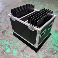 Flight case de scène DJ personnalisable OEM/ODM avec base en acier, insert réglable pour drapé, et cadre en aluminium avec mousse EVA