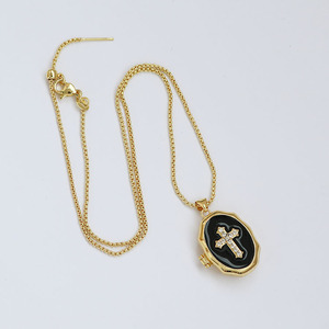 NM1388 Collar con Colgante de Medallón Vintage Chapado en Oro de 18K con Esmalte, Diseño de Ángel, Cruz, Estrella y Espiral, para Fotos - Product Image 6