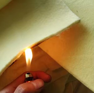 Tissu non tissé en feutre de para-aramide, ignifuge, résistant à la chaleur, isolant thermique, non conducteur, pour la fabrication de gants - Product Image 1