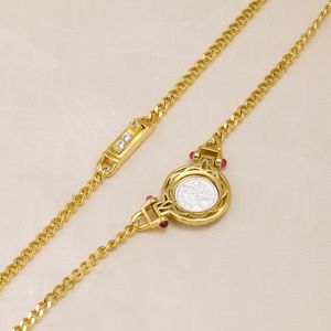 Collier ras du cou de luxe en argent sterling 925 plaqué or 18 carats, avec pendentif double face en relief, motif déesse de la lune et pièce de monnaie ancienne, serti de zircons, style vintage - Product Image 3