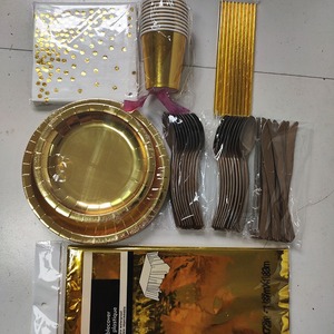 ชุดอุปกรณ์บนโต๊ะอาหารแบบใช้แล้วทิ้ง DAMAI สีทอง ประกอบด้วย ถ้วยกระดาษ จาน ผ้าปูโต๊ะ สำหรับงานเลี้ยงครอบครัวและสถานที่จัดงาน - Product Image 2