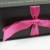 Boîtes d'emballage personnalisées de luxe en satin pour extensions de cheveux avec enveloppe pour perruques sac d'emballage de cheveux en soie avec enveloppe en poly UV pour le stockage des faisceaux de cheveux