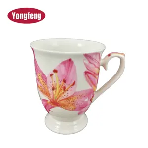 Hot sale Desain baru gaya Eropa bunga lily elegan mug keramik untuk wanita teh sore