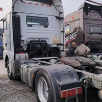 Tracteur Howo 4x2 d'occasion super bon marché pour tirer la semi-remorque