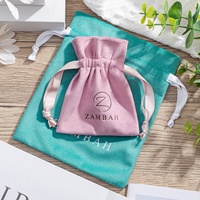 Kantong Beludru Warna-warni Mewah dengan Tali Serut, Ruffle di Bagian Atas, dan Mulut Kantong Berbunga untuk Kemasan Kosmetik, Perhiasan, dan Produk Merek