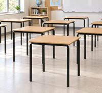 Bureau d'étude carré moderne pour étudiants, plateau en bois, pieds en métal noir, mobilier scolaire pour salle de classe, salle de formation, bibliothèque, salle à manger, réglable en hauteur