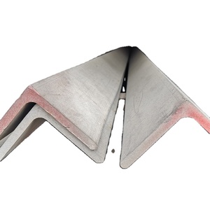 Barra Angular de Acero Galvanizado en Caliente Fabricada en China con Recubrimiento Grueso para Subestaciones Eléctricas Exteriores y Estructuras de Muelles Marinos - Product Image 3