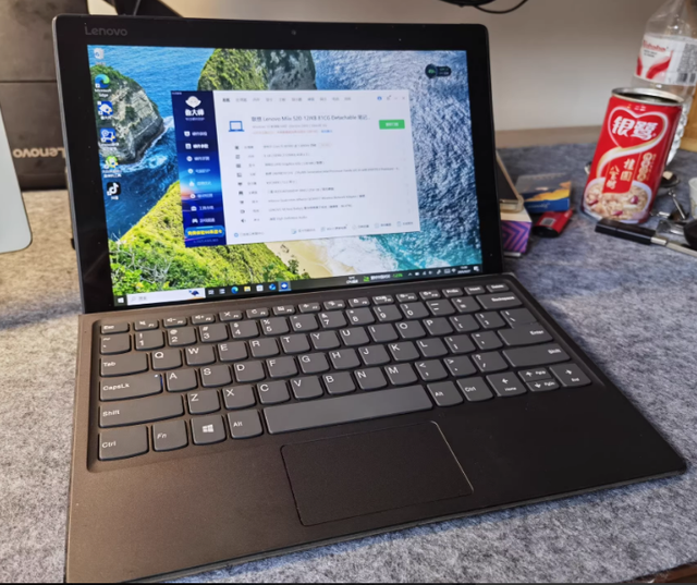 Used Lenovo Miix520 2-in-1 Tablet PC Touchscreen Intel Core I5-8250U 8GB RAM 256GB SSD with 2K Resolution 1920x1200